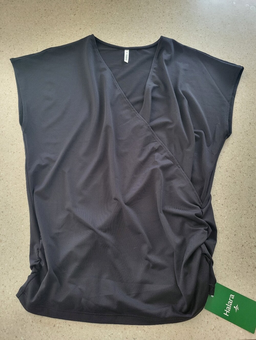 HALARA Black Faux-Wrap Short-Sleeve Tunic Top
